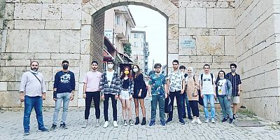 Gençler Bursa’yı adımladı